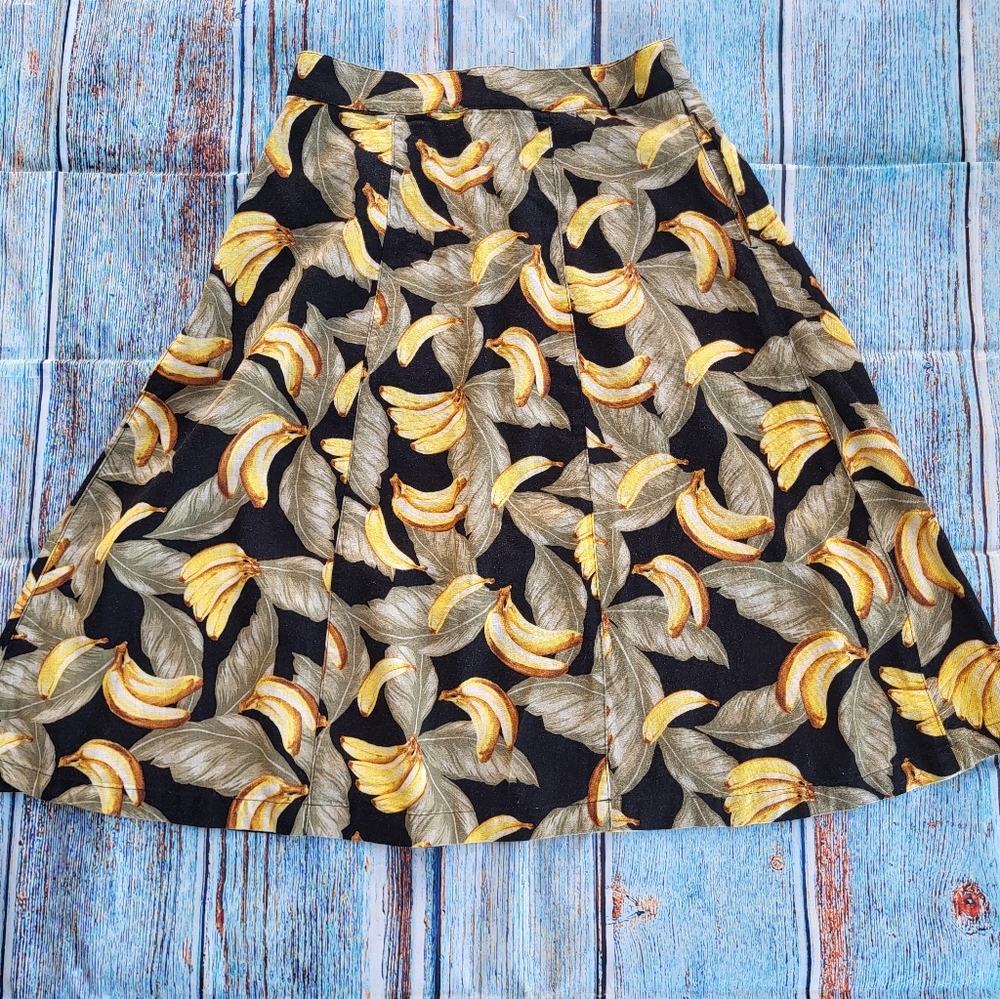 FOREVER 21 BANANA NOVELTY PRINT SKIRT LINEN BLEND